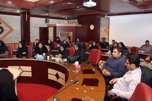 کارگاه آموزشی نرم افزار جامع خدمت طرح پزشکان و پیرا پزشکان و پیام آوران بهداشت به میزبانی مرکز قلب و عروق شهید رجایی: عکس شماره 3 / 5